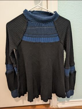 Women’s Black and Navy Knit Pullover Sweater - Free People